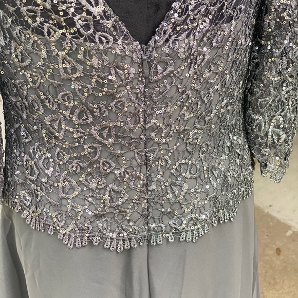 JJ House mother of the bride silver lace and glitter dress New with Tags size 12 - Picture 4 of 7